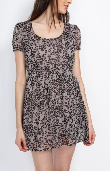 Gray Woven Dress with Leaf Prints